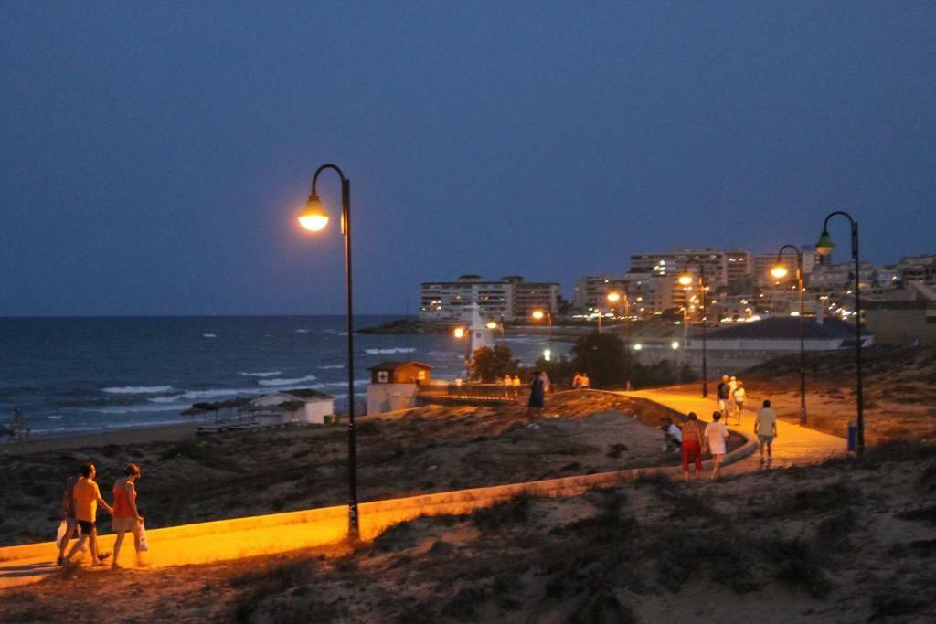 Апартаменты В Парковой Зоне С Видом На Море La Mata  Eksteriør bilde